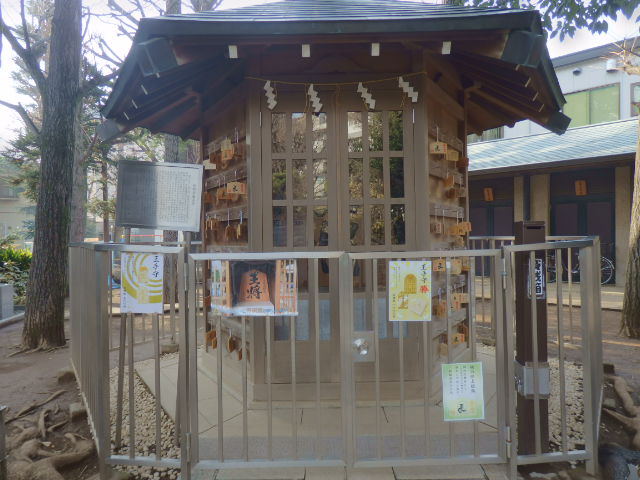 鳩森八幡神社の写真