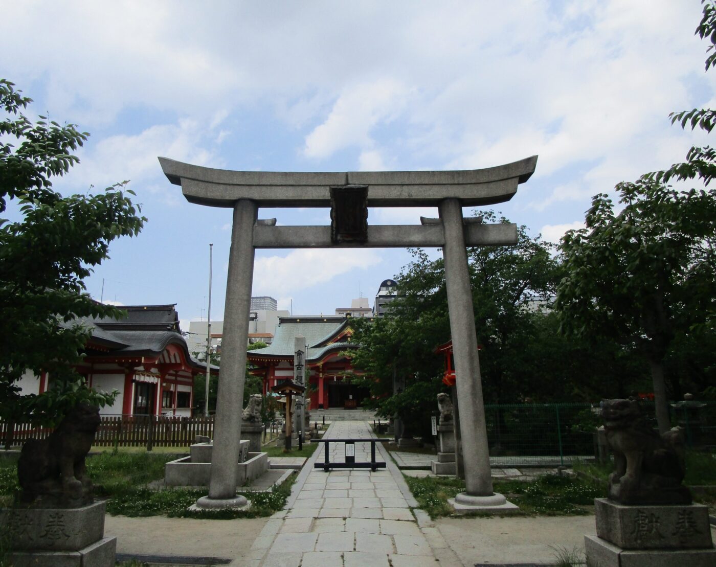 土佐稲荷神社の写真
