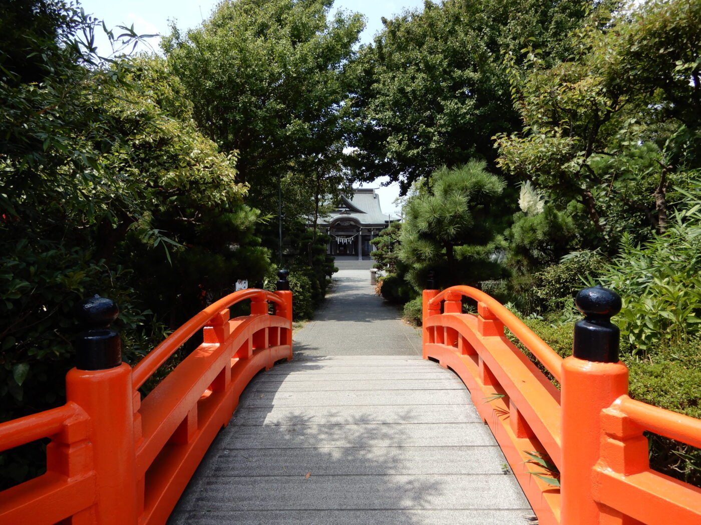 鵠沼伏見稲荷神社の写真